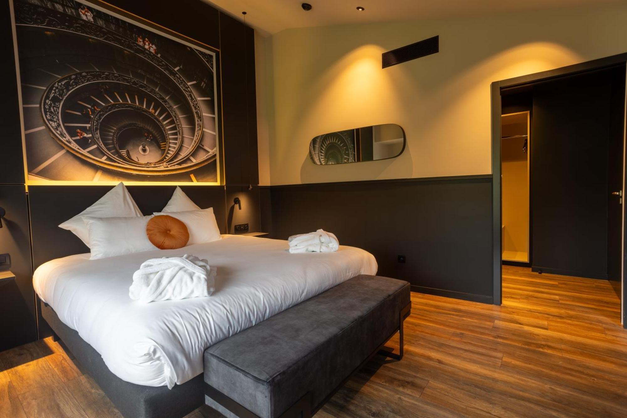 Miura Hotel Voglans Bagian luar foto