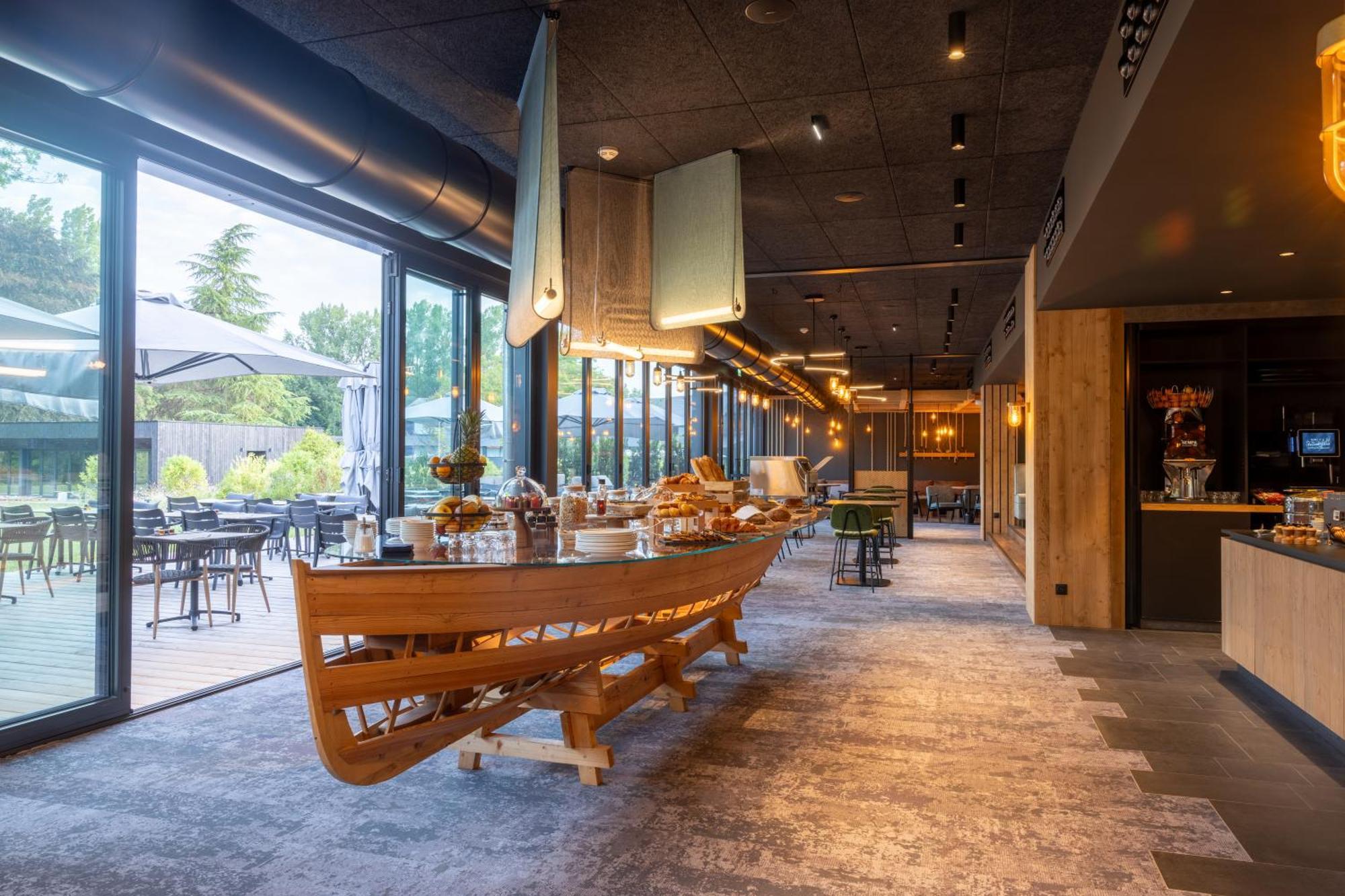 Miura Hotel Voglans Bagian luar foto